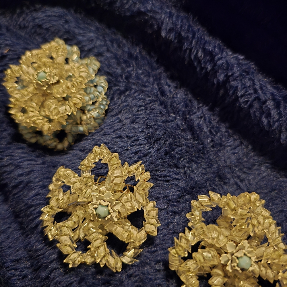 Vintage Blue Floral Statement Jewelry Set With Brooch & Clip On Earrings